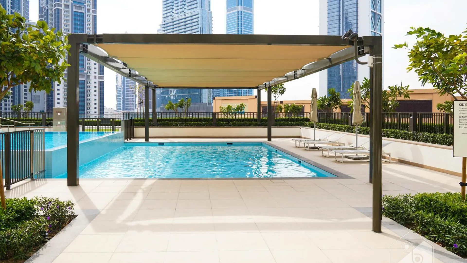 Luxury Burj Crown 4Bedroom Balcony & Downtown View Dubai Apartment