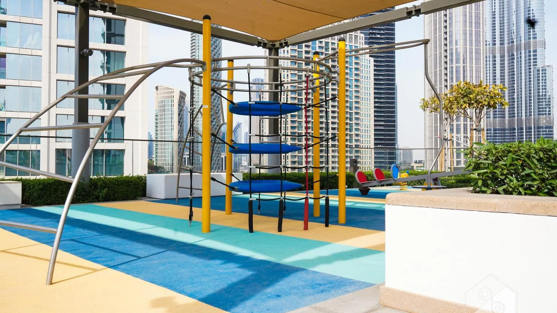 Luxury Burj Crown 4Bedroom Balcony & Downtown View Dubai Apartment